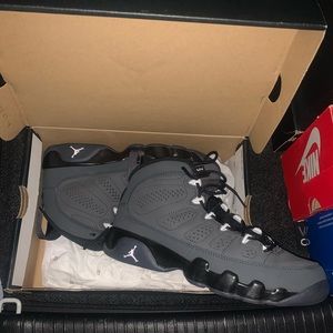 Jordan 8 Retro Size 5.5/ 7.5-8 W